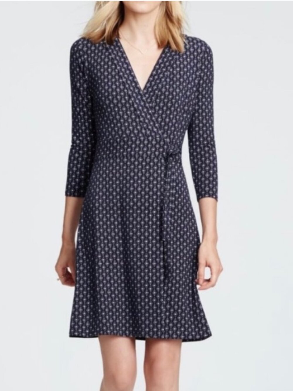 Ann Taylor Navy Blue Horse Bit Chain Pattern Long Sleeve Wrap Dress Size 8